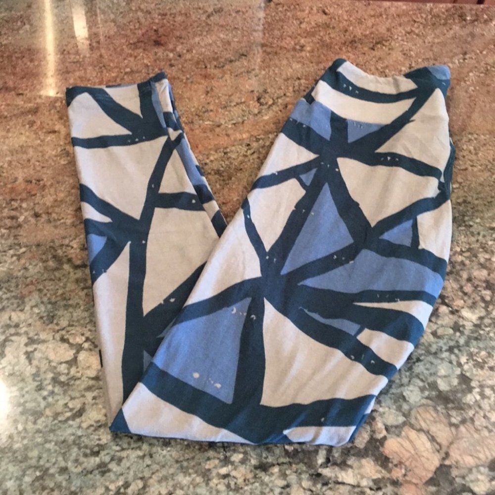 OS NWOT LuLaRoe Leggings AA22 3253